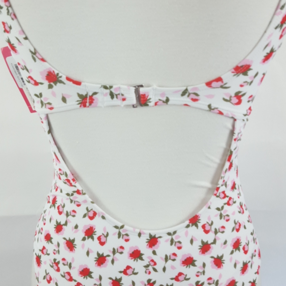 Junior Cinch Front Cut Out One Piece Swimsuit - Picture 11 of 14